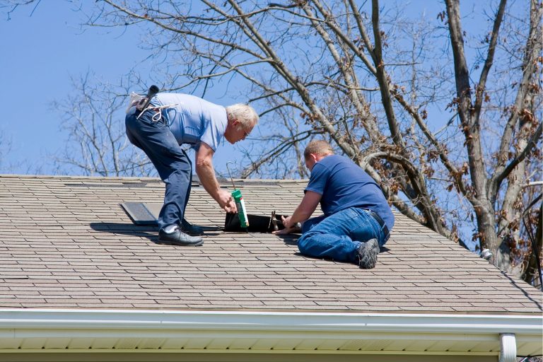 Oregon roofer